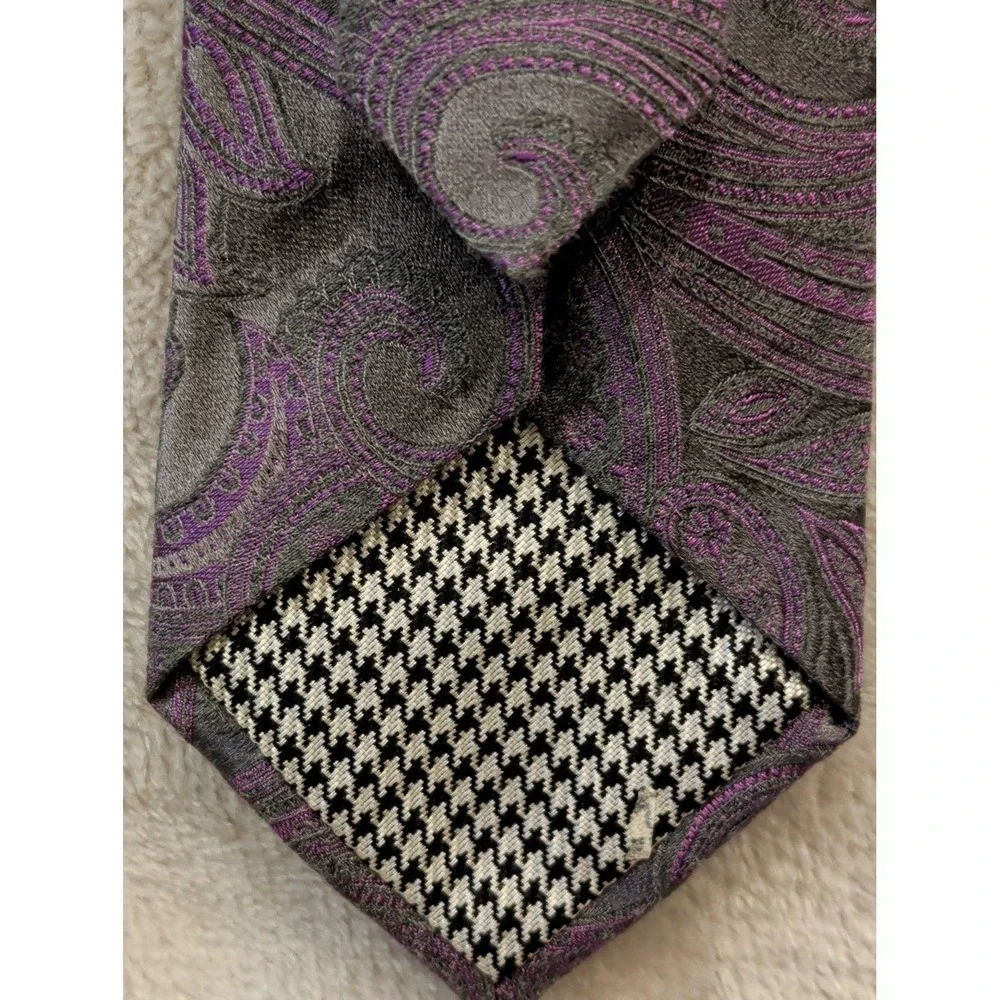 VIV‎ Handmade Italy Silk Tie Gray Purple Paisley Designer Necktie 58x3.25